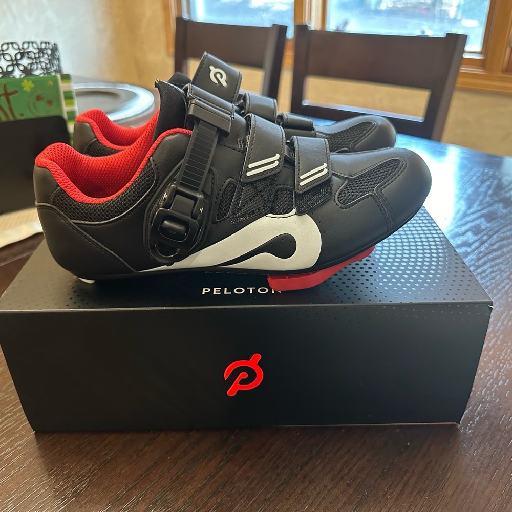 Peloton Cycling Shoes size 38 woman’s 7